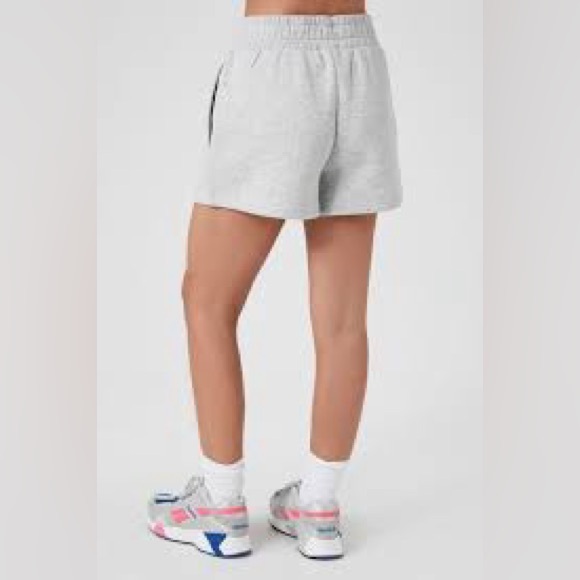 Forever 21 sweat shorts - Picture 2 of 6